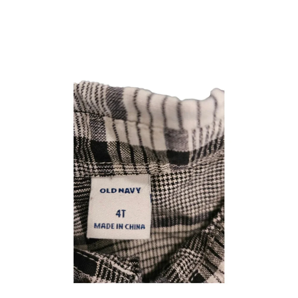 Old Navy Child Size 4T Black and White Plaid Button Up Short Sleeve Shirt
